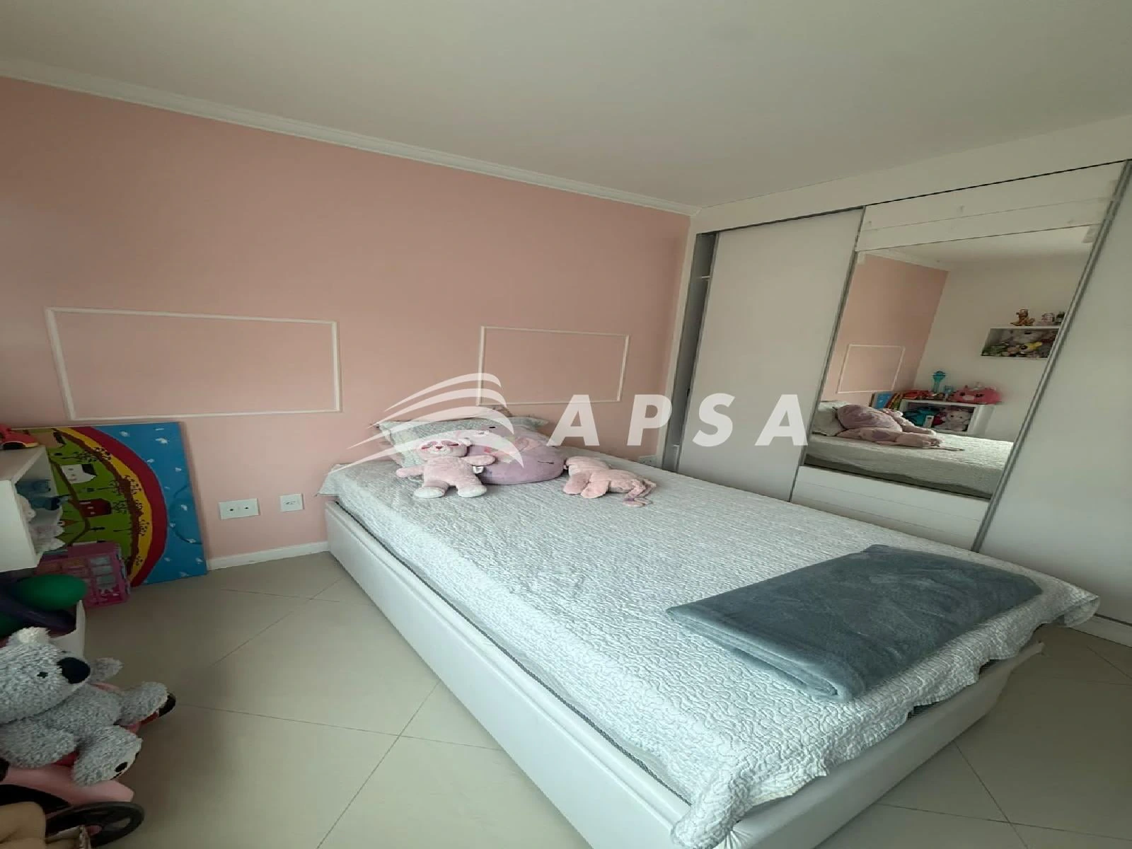 Furnished house, 340 m², with a walk-in closet — photo 24