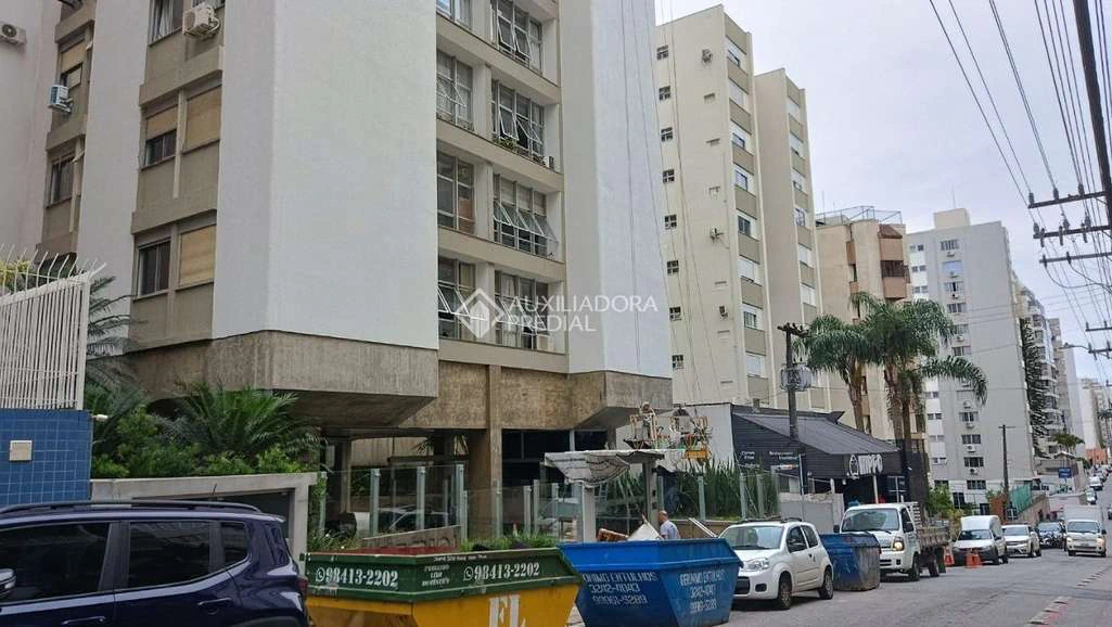 173 m² apartment with 2 bedrooms and 3 bathrooms — photo 3