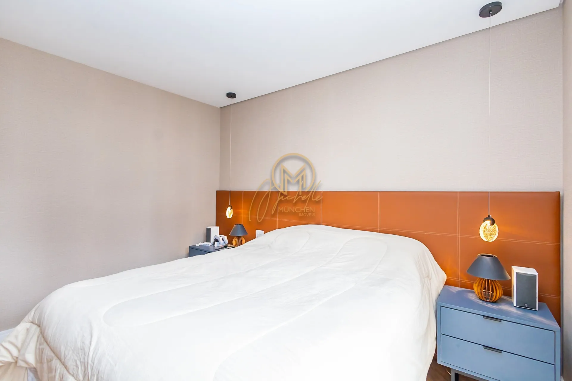 Furnished 462 m² apartment with 4 en-suite rooms — photo 24