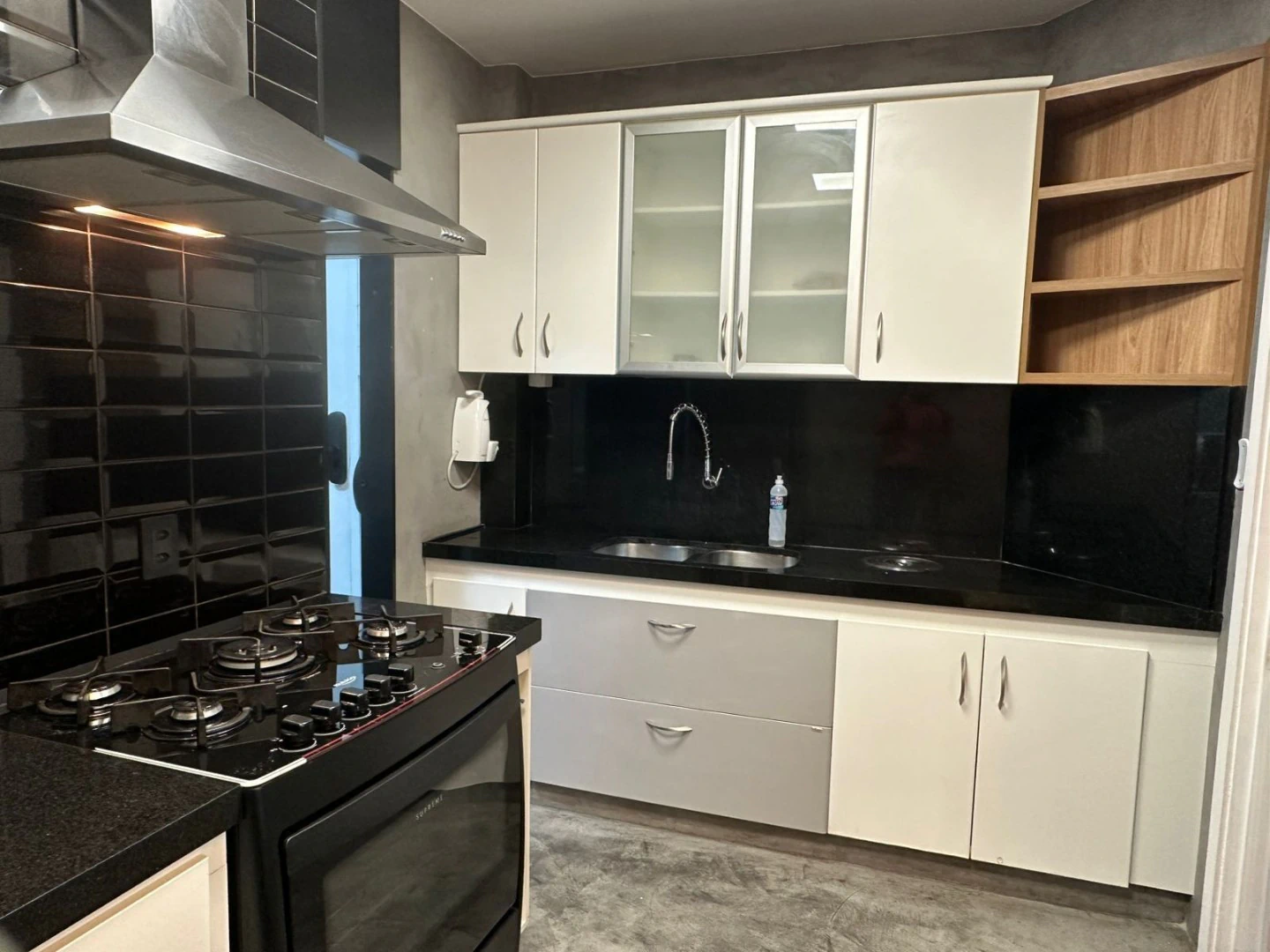 Furnished apartment with 2 bedrooms and 1 suite — photo 2