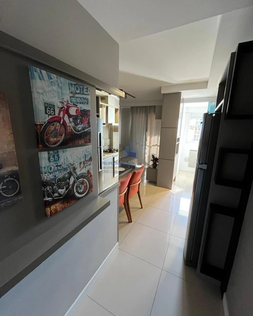 One-bedroom apartment with a glass-enclosed balcony — photo 35