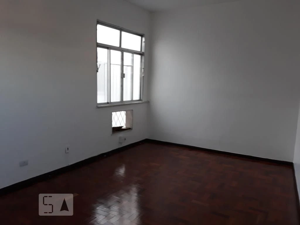 Apartment, 74 m², with wood or laminate floors — photo 9