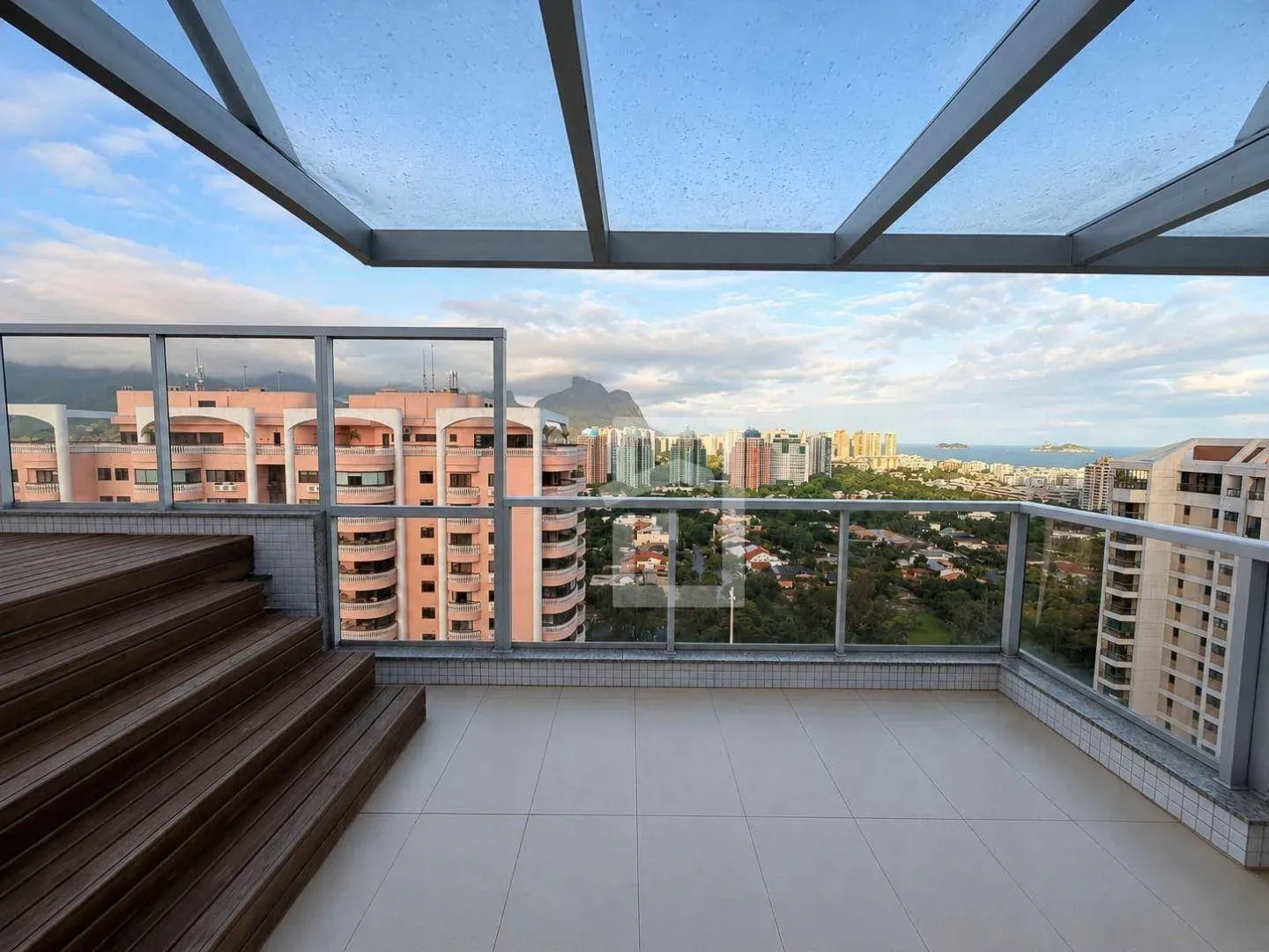 Furnished duplex penthouse with 3 bedrooms and 191 m² — photo 20