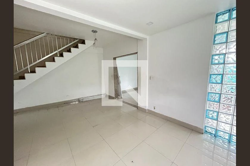 3-bedroom house with a walk-in closet — photo 45