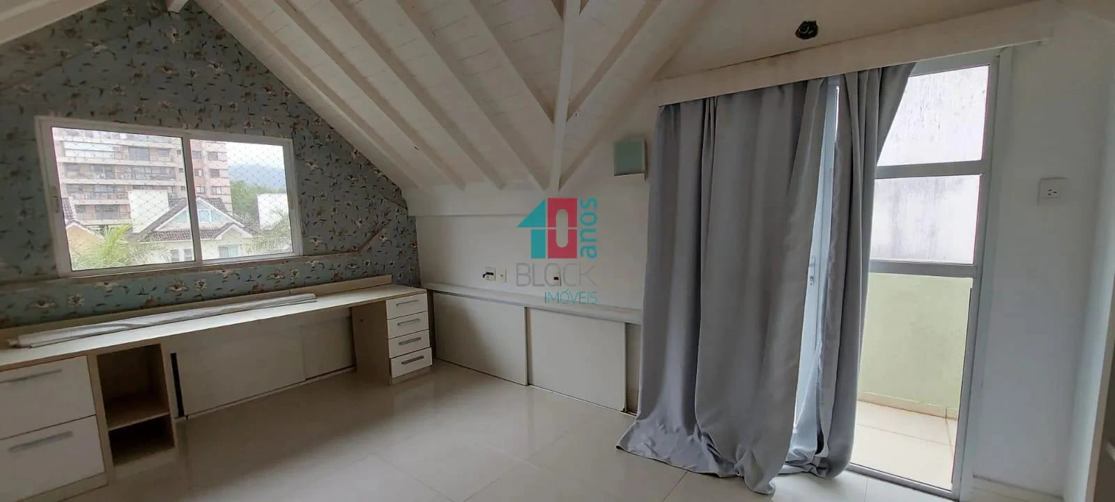 Casa de 200 m² com 4 suítes e 3 vagas — photo 14