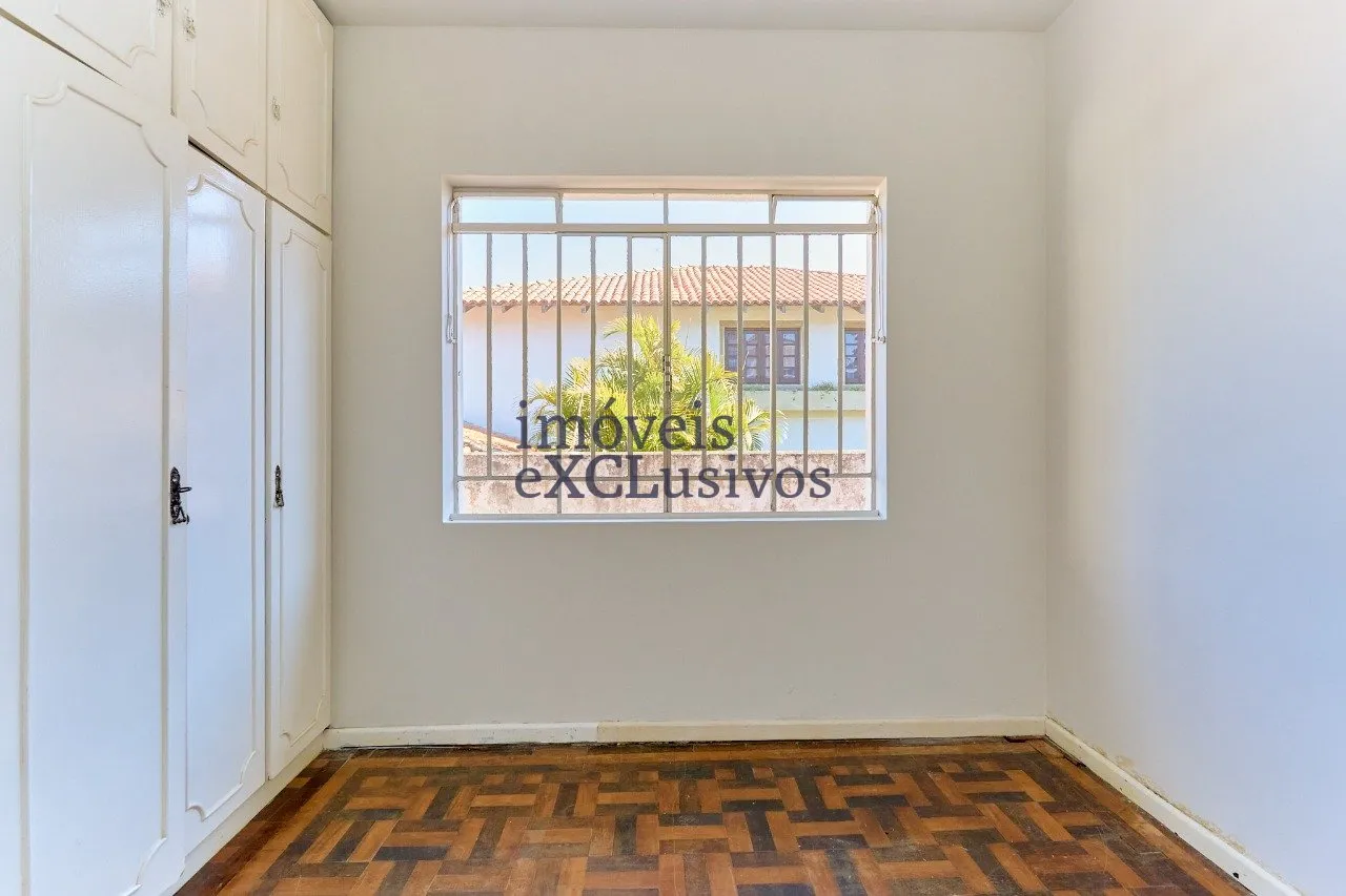 4 quartos e banheira: casa de 187 m² — photo 3