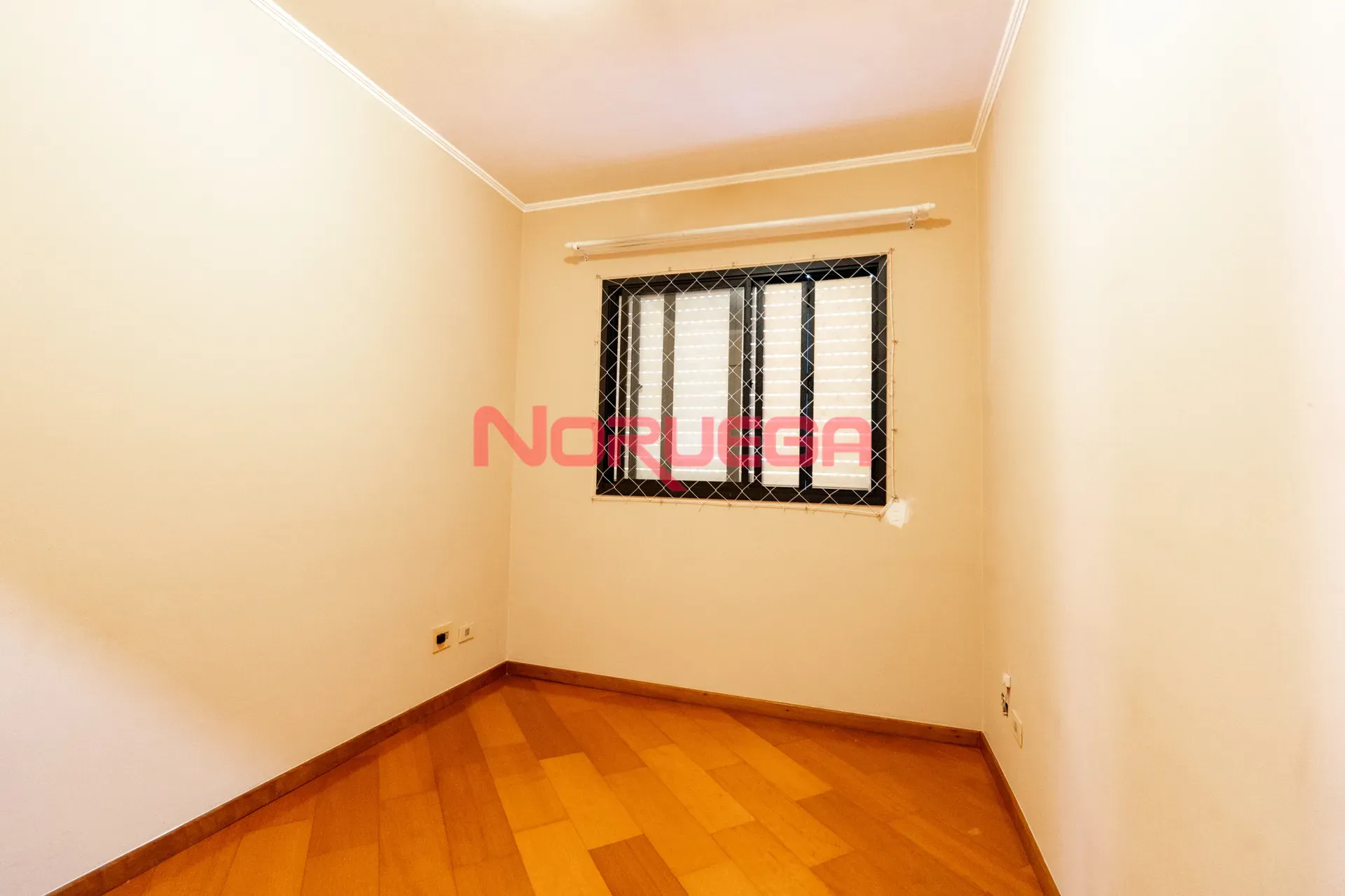 2-bedroom apartment with a built-in balcony grill — photo 21