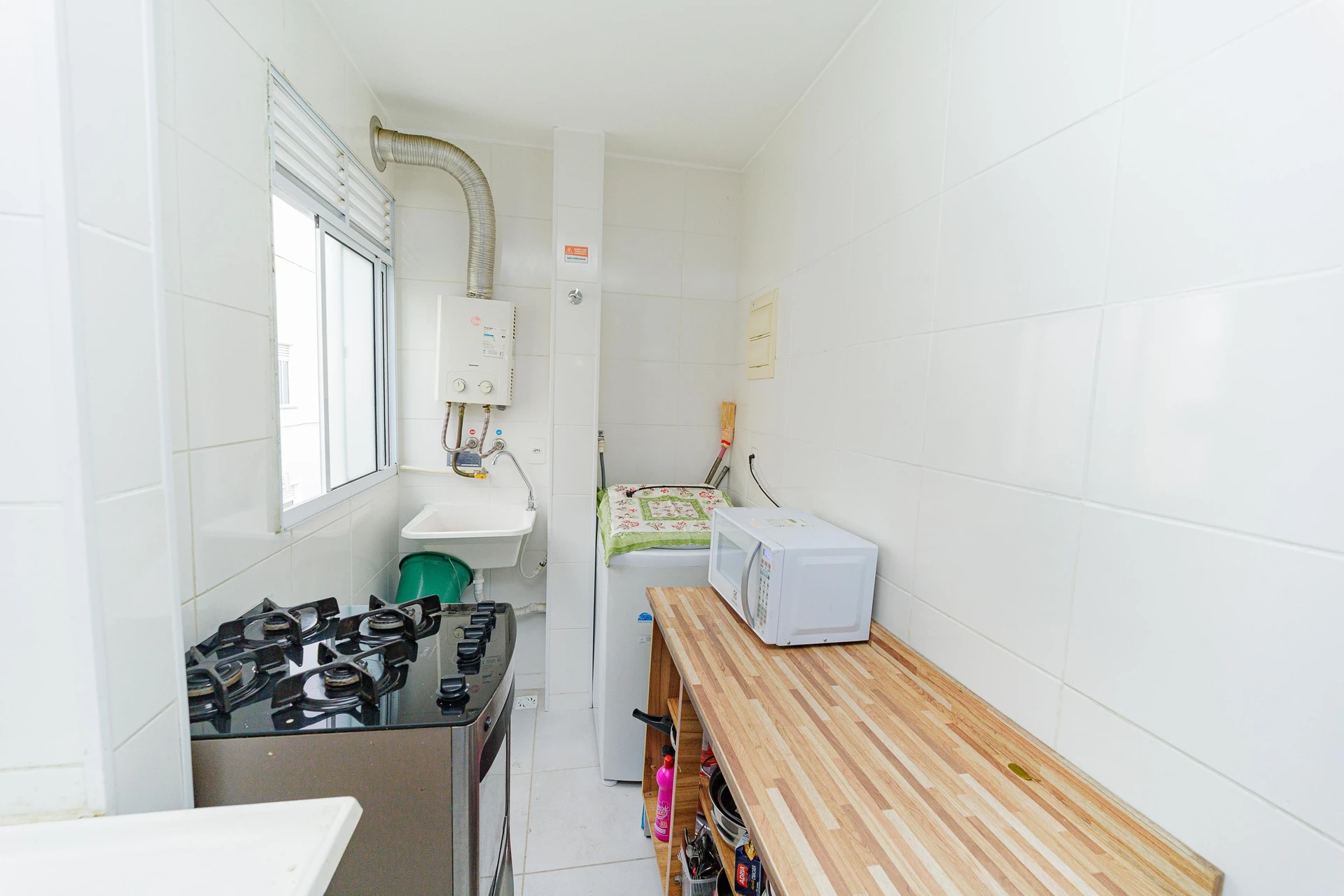 Glass-enclosed balcony in a 2-bedroom apartment, 44 m²