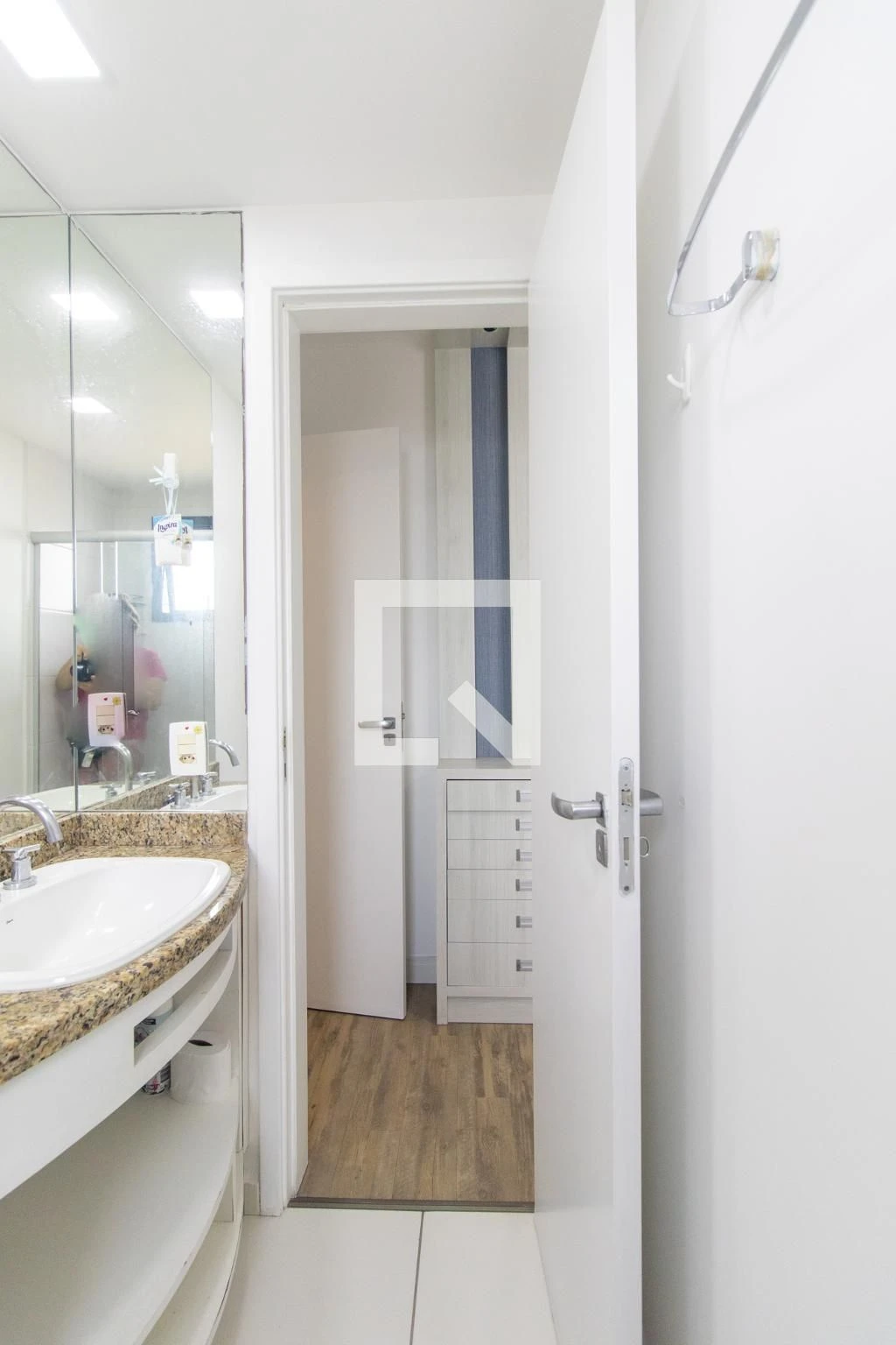 Home office in a 2-bedroom apartment, 74 m² — photo 35