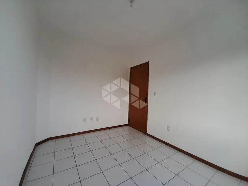 2-bedroom apartment with a closed kitchen and balcony — photo 6