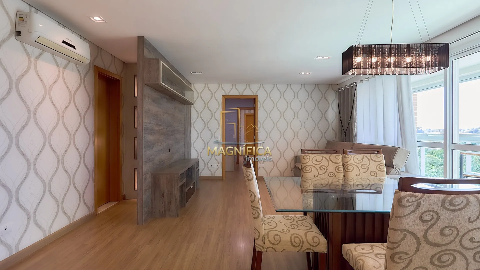 Furnished 3-suite apartment with 2 parking spaces