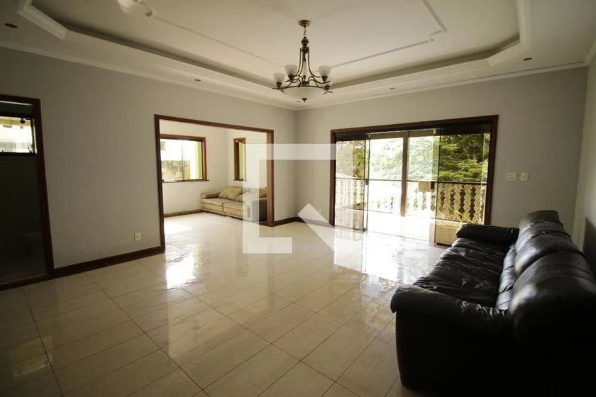 Casa de 700 m² com 3 quartos e 4 banheiros — photo 9