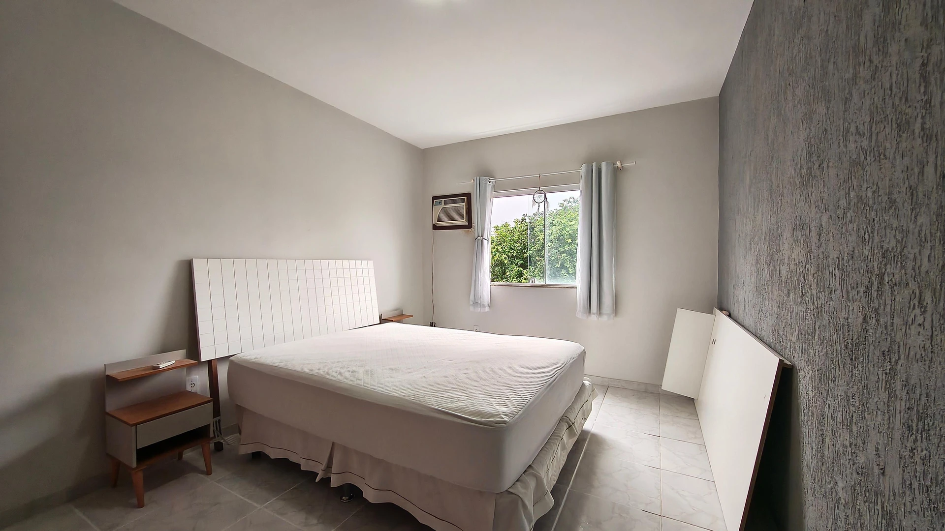 Casa con 4 dormitorios, 3 baños y jardín privado — photo 12