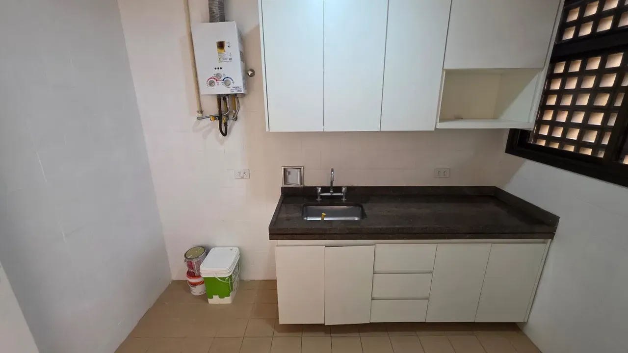 One-bedroom apartment in a building with a sauna — photo 9