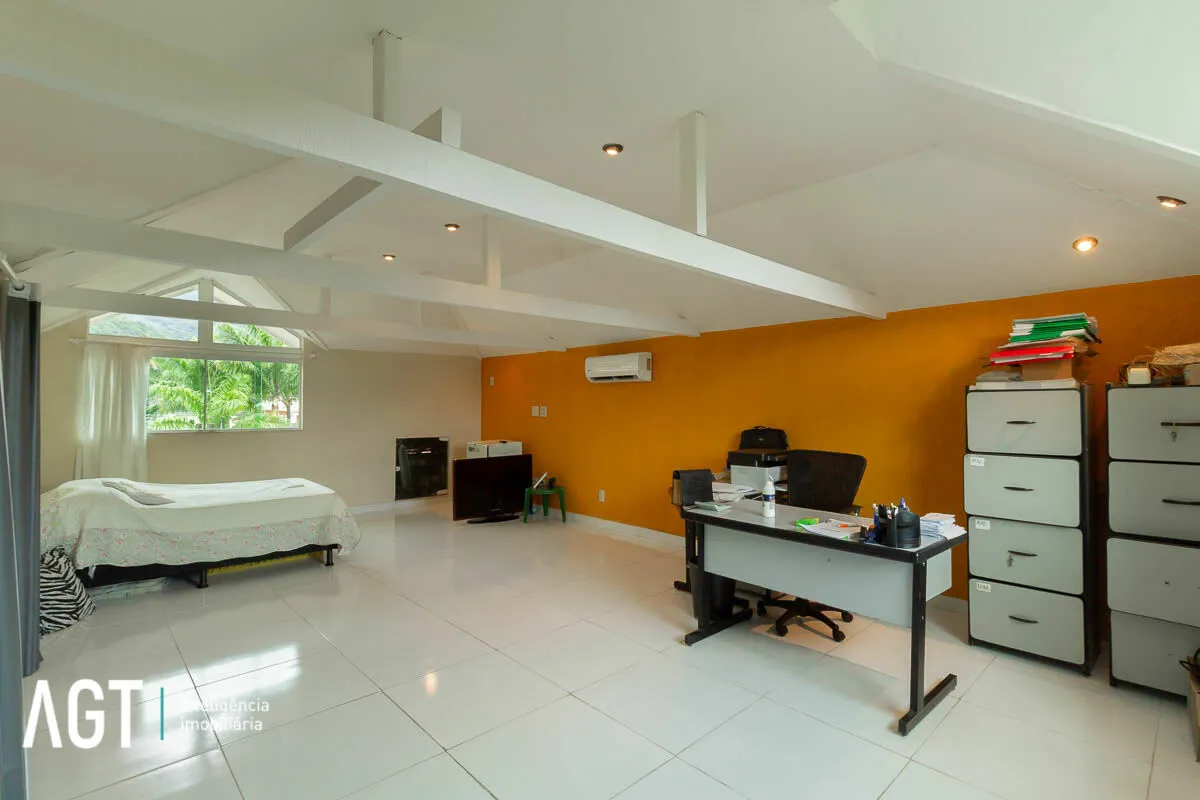 Furnished house with 4 bedrooms, 1 bathroom and 3 parking — photo 49