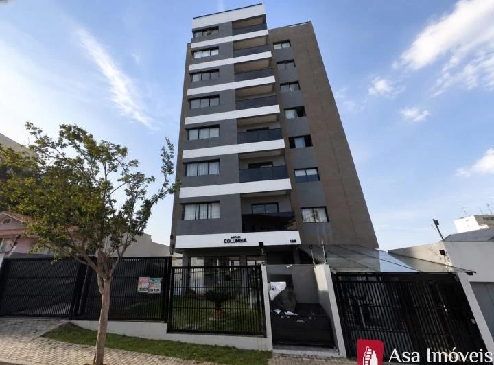 1-bedroom apartment with parking and a gas stove