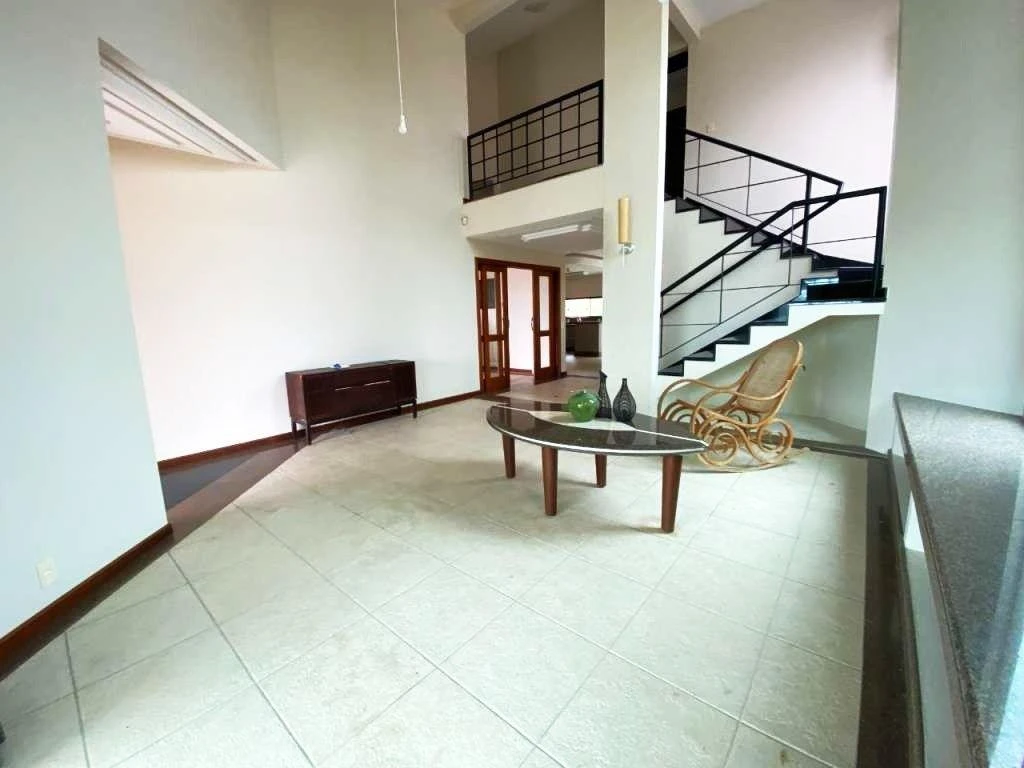Casa residencial con 4 dormitorios y 5 baños — photo 9