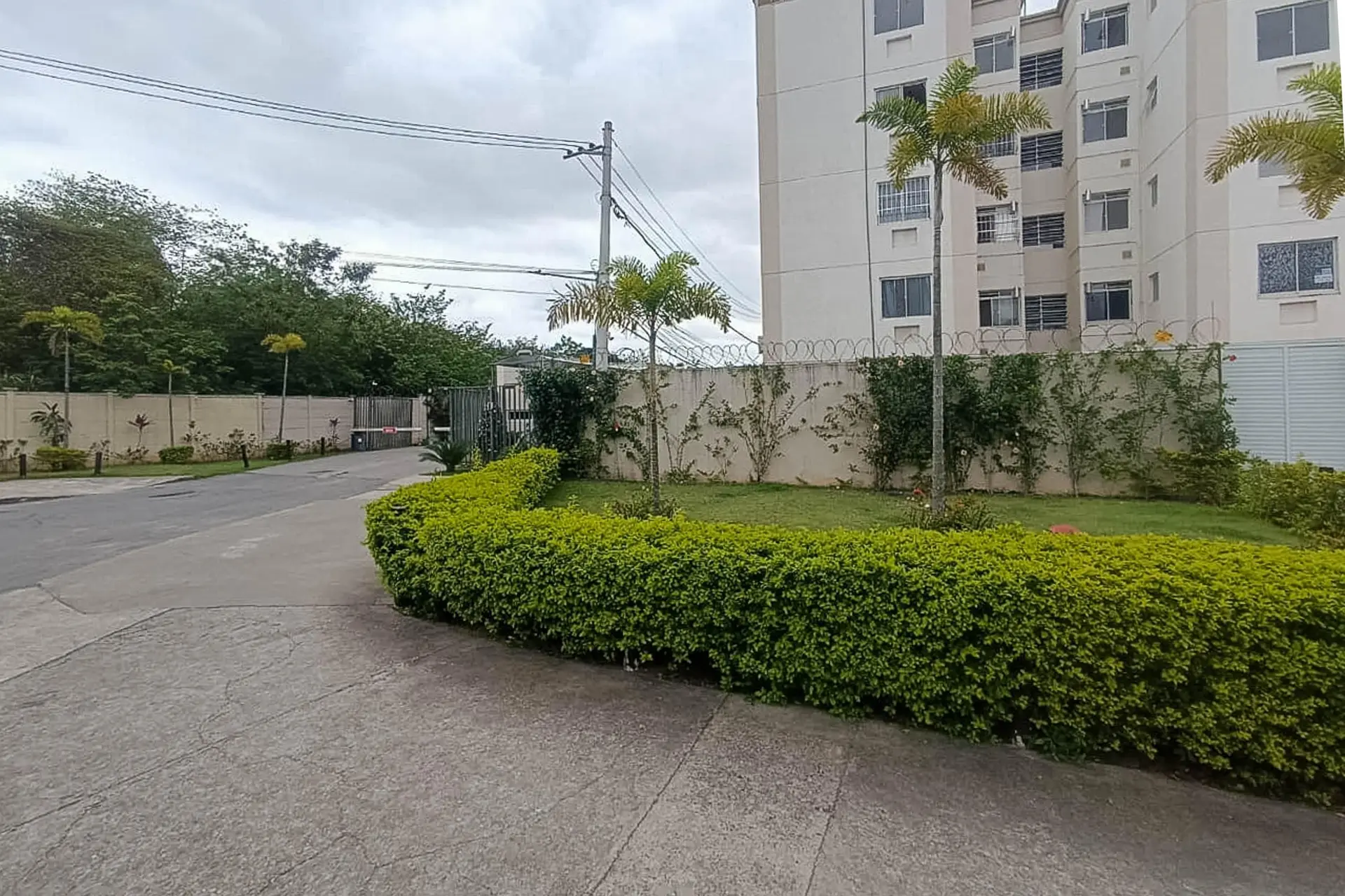 Apartamento en alquiler con 2 dormitorios y parrilla en la terraza — photo 16