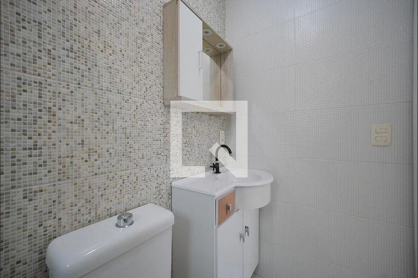 Apartment, 86 m², with wood or laminate floors — photo 4