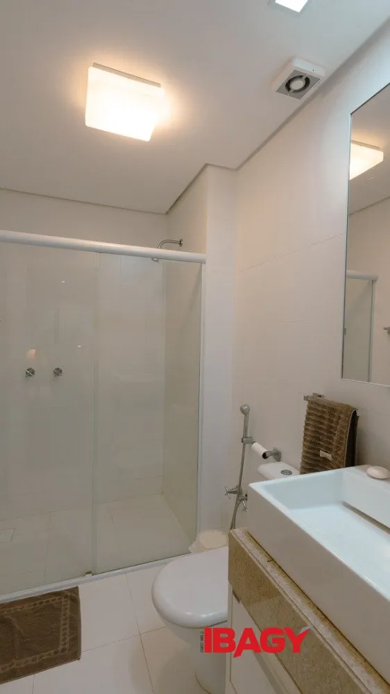 Furnished 454 m² apartment with a gourmet balcony — photo 24