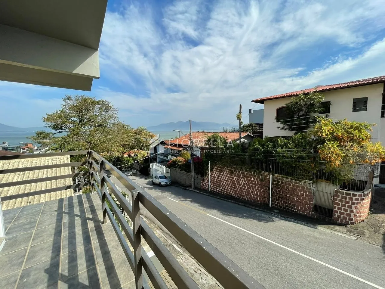 Furnished house, 376 m², with a water view — photo 16