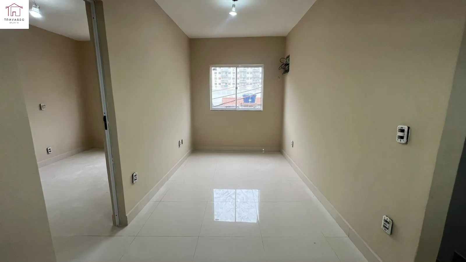 Duplex house with terrace and open-plan kitchen