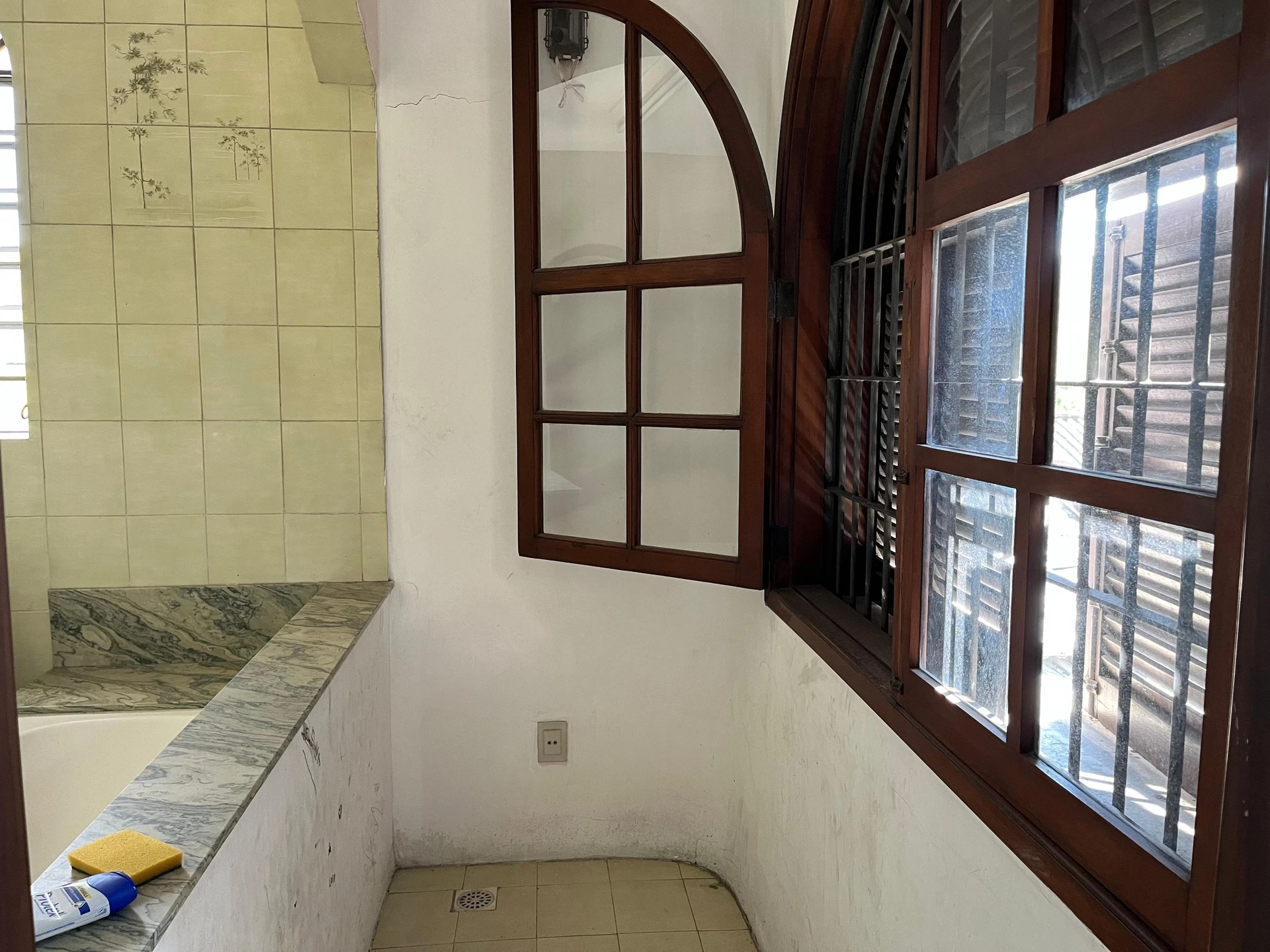 Casa sem mobília com 4 suítes e 7 banheiros — photo 8
