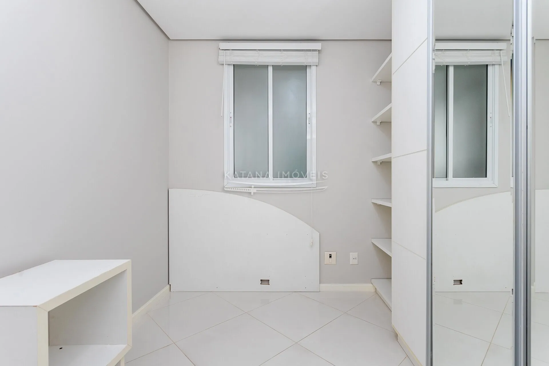 4-bedroom apartment with a bathtub in Florianópolis — photo 21