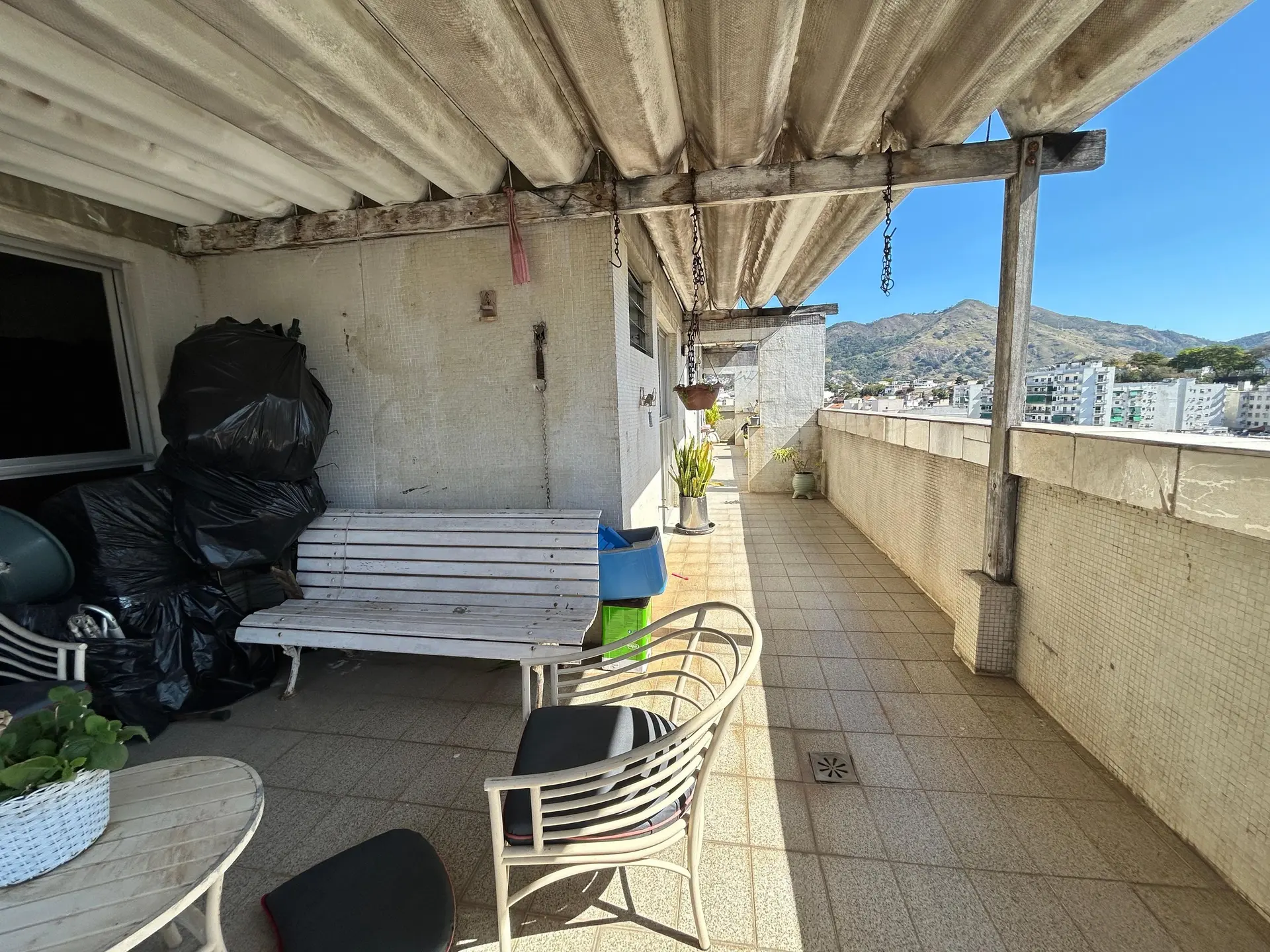 Furnished 4-bedroom rental apartment with 5 parking spaces — photo 51