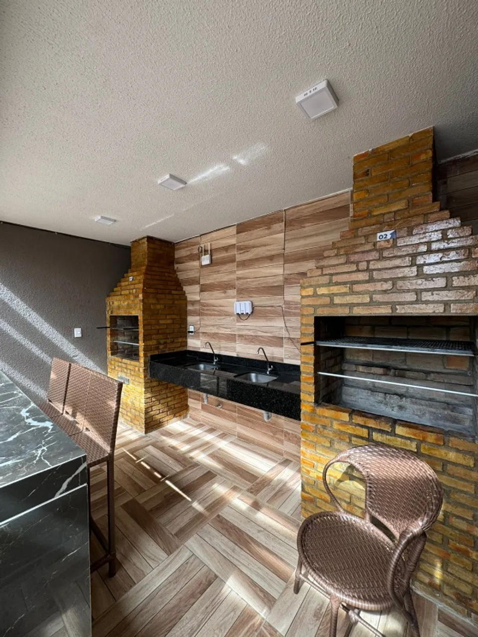 Apartment with 2 bedrooms and 2 bathrooms with balcony — photo 13