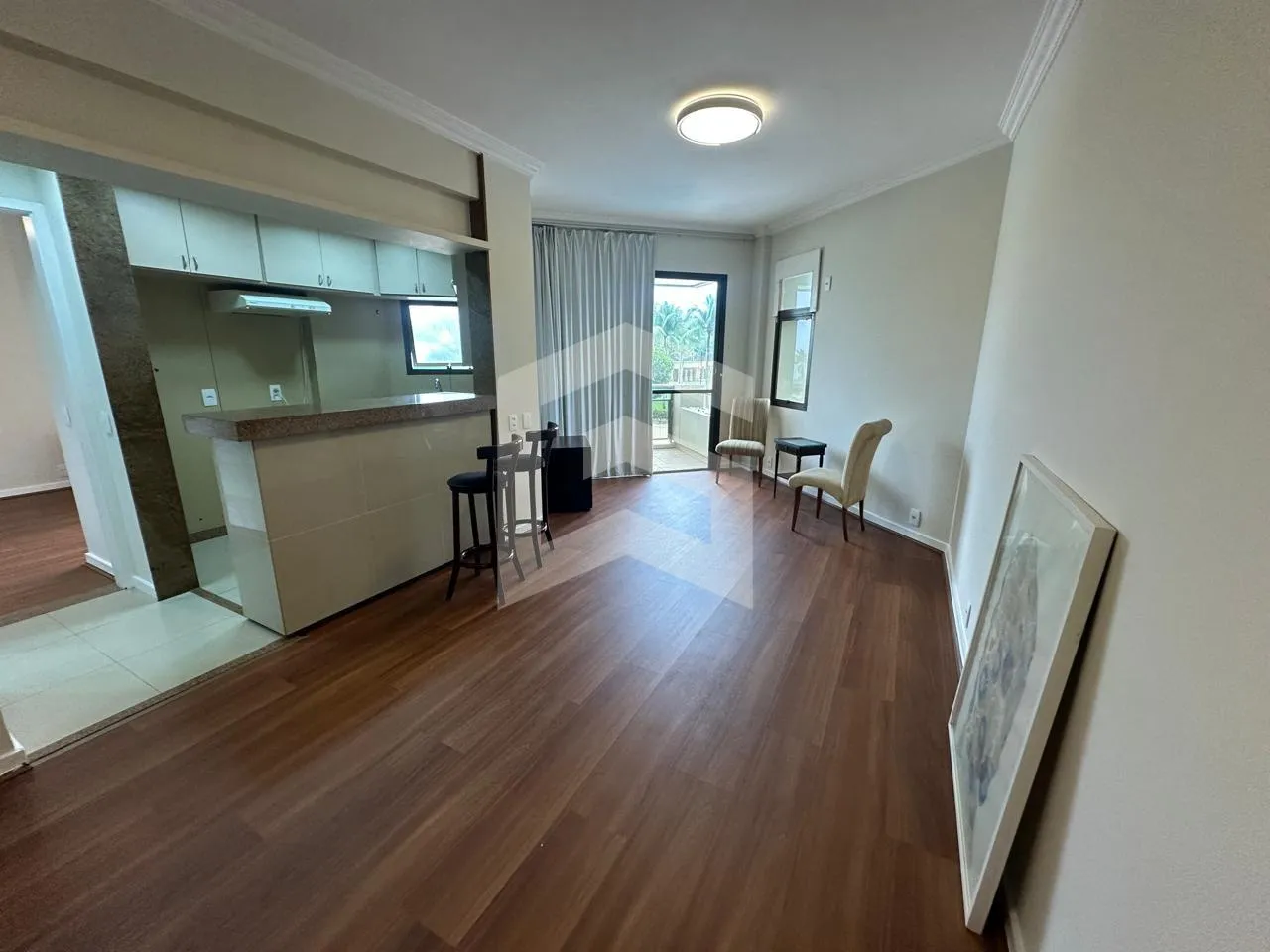1 quarto e piso de madeira ou laminado: apartamento de 65 m² — photo 3