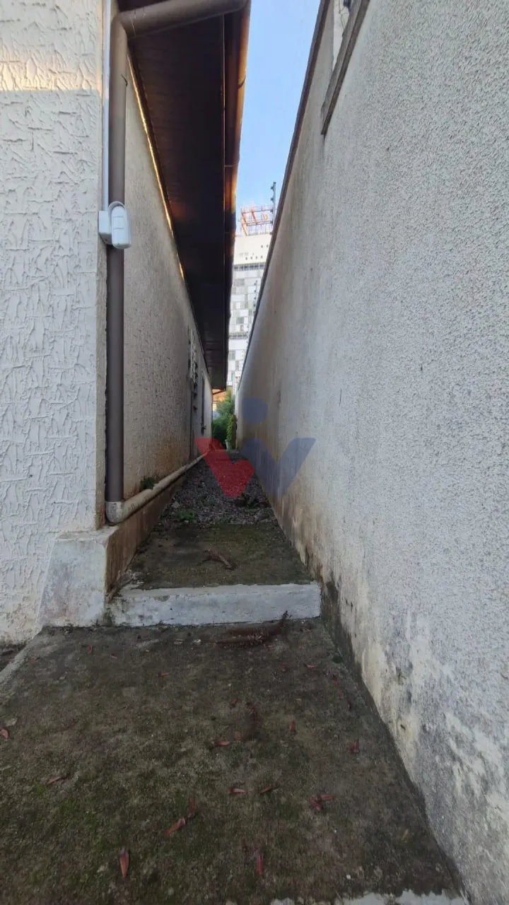 House with 2 bedrooms and 2 bathrooms plus 5 parking — photo 17