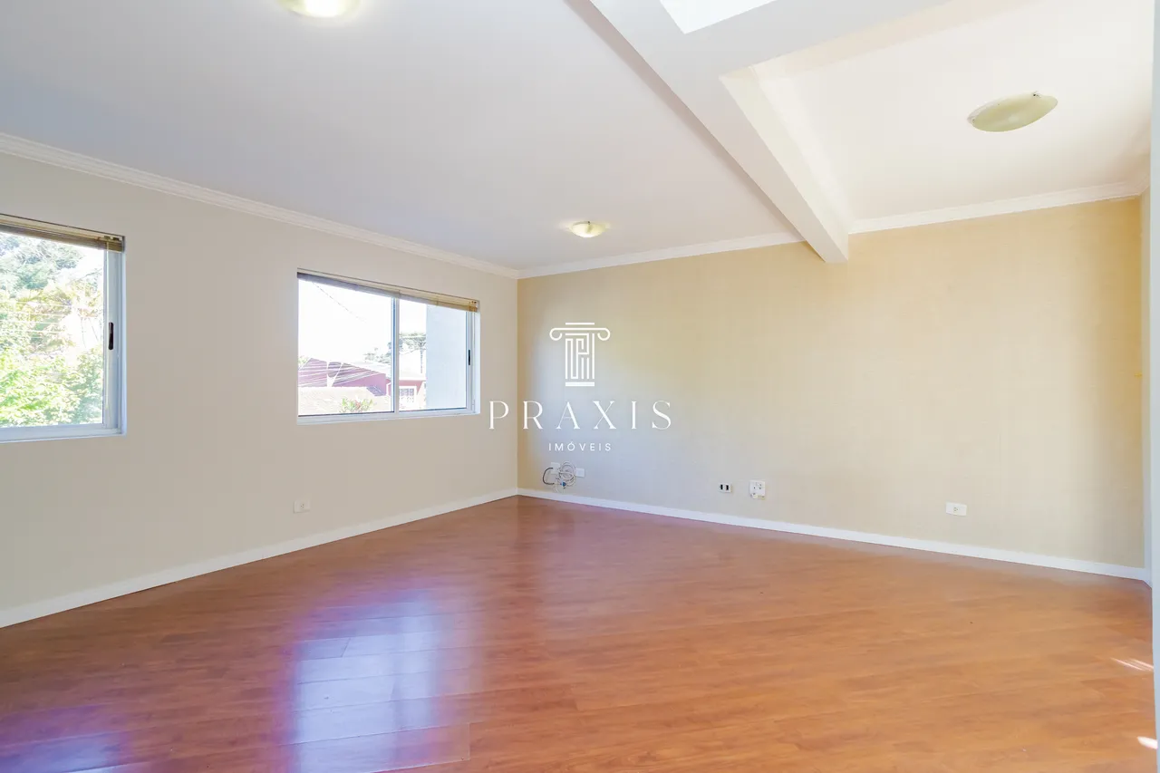 House with built-in balcony grill and laundry area — photo 7