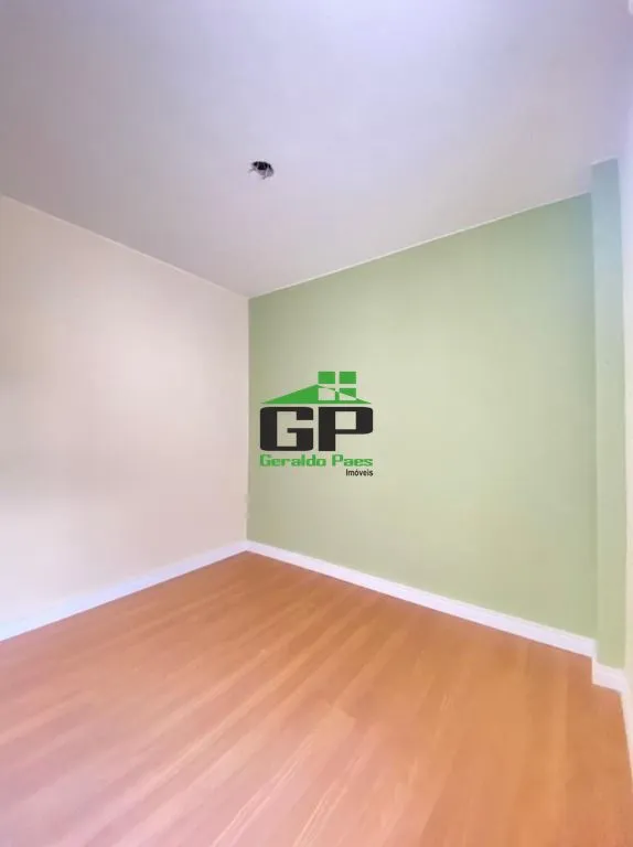 Apartment, 45 m², with wood or laminate floors — photo 3