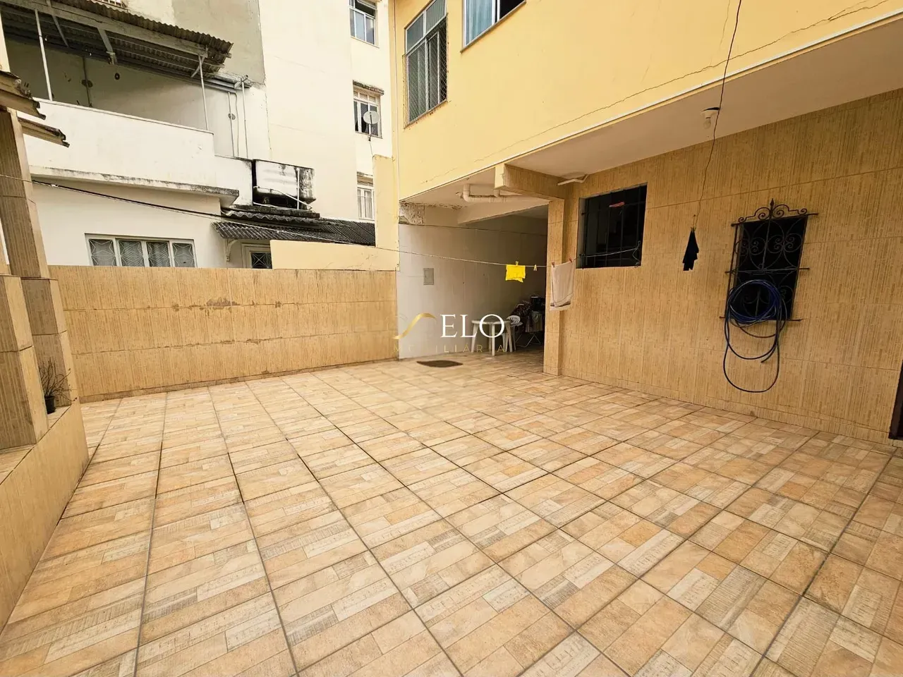 Furnished house with 4 bedrooms and 3 bathrooms — photo 48