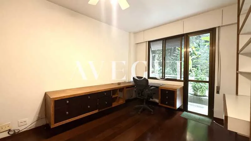 Apartamento 4 quartos com 2 suítes e jardim — photo 14