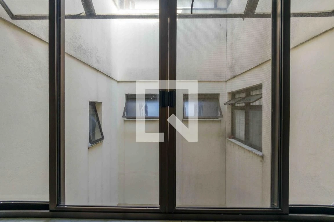 Ванна та 4 спальні: квартира 360 м² — photo 61