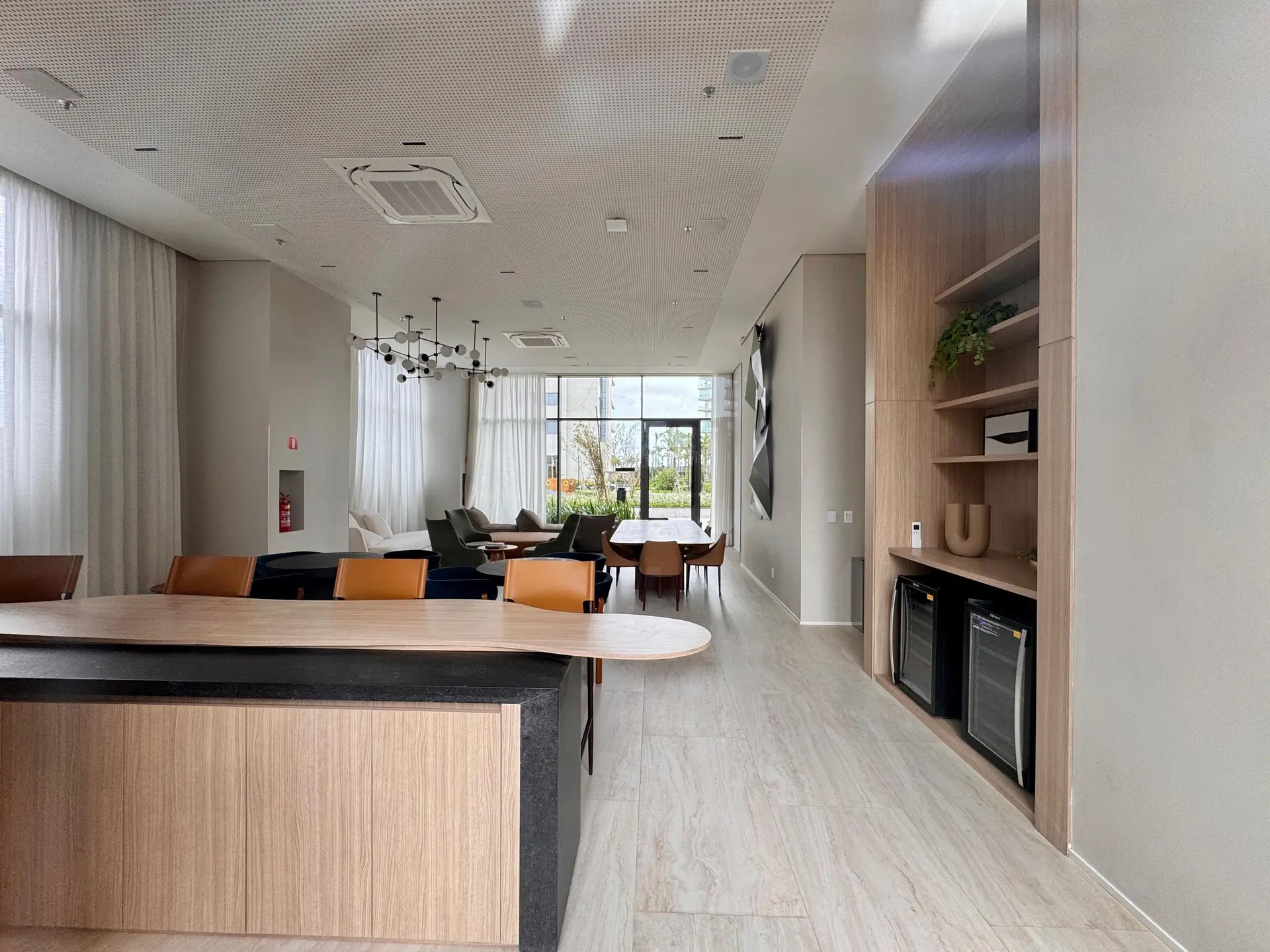 3-bedroom apartment with a home office — photo 24