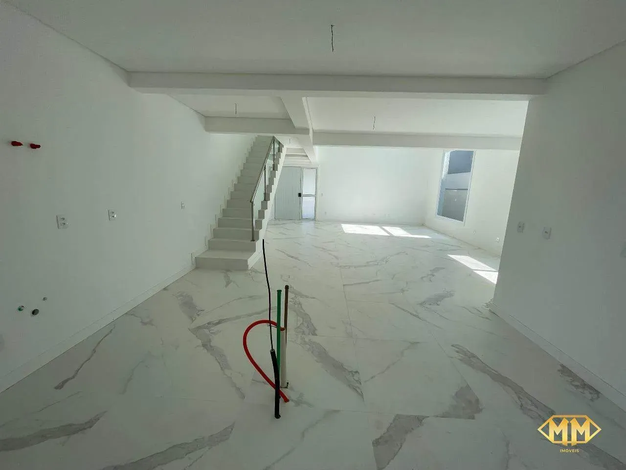 Casa com 4 suítes e jardim privativo, 2º andar