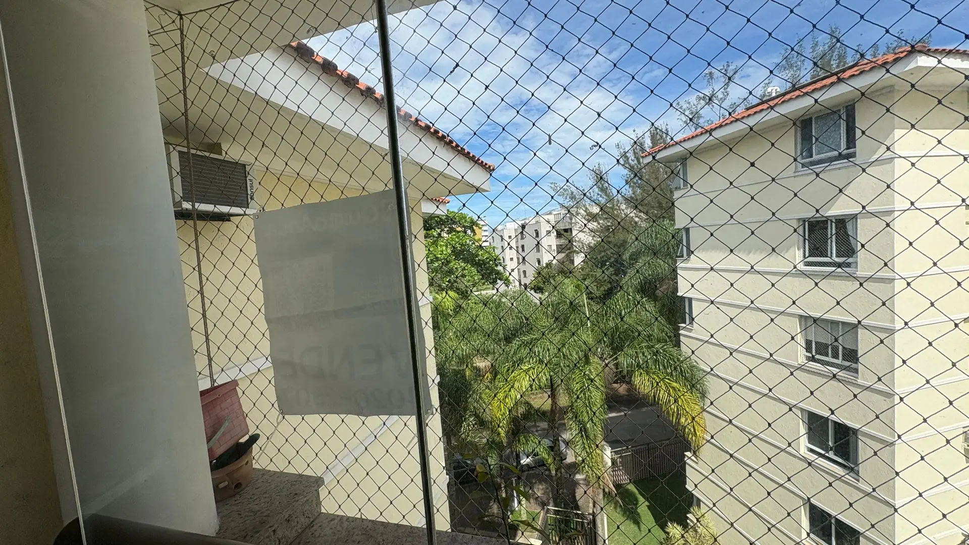 3-bedroom apartment with a glass-enclosed balcony — photo 44