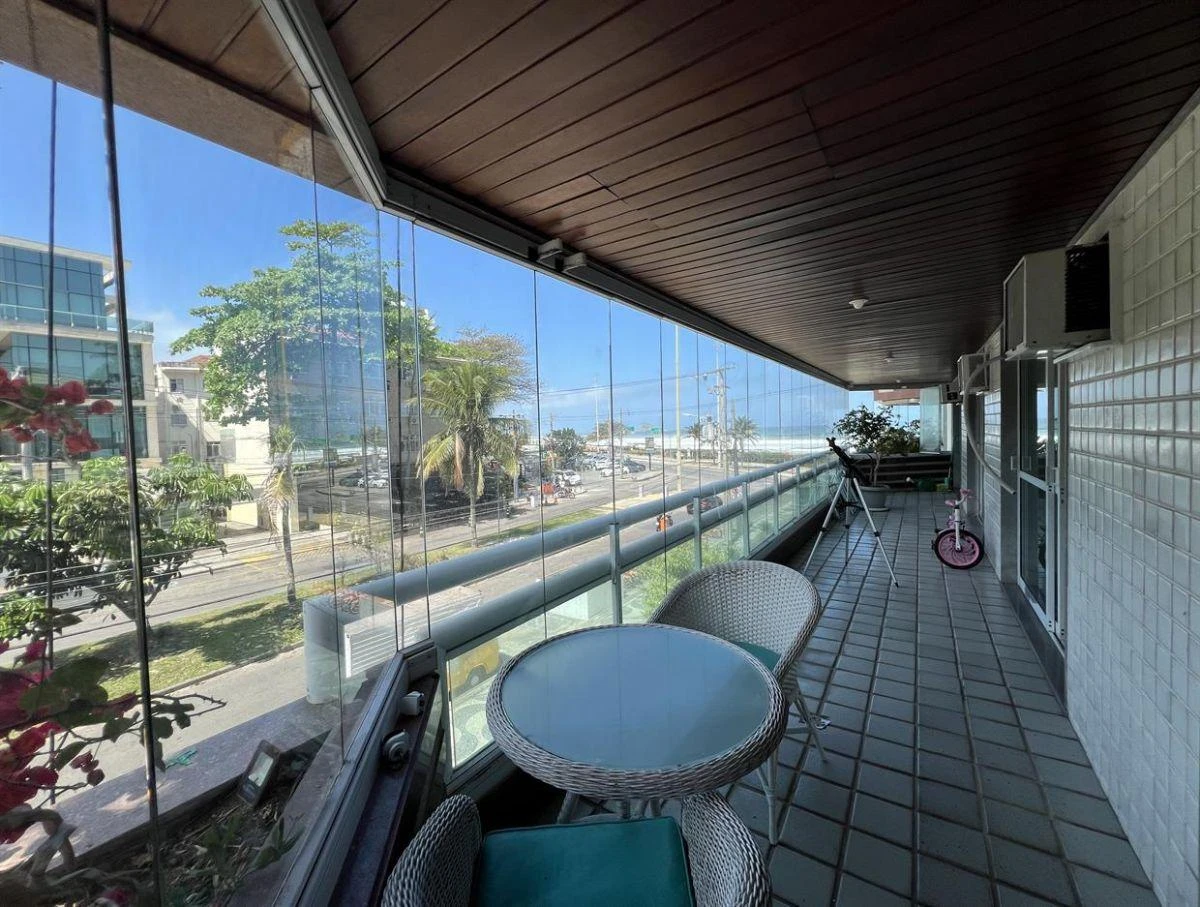 Furnished 4-bedroom apartment with 2 en-suites and 274 m² — photo 3