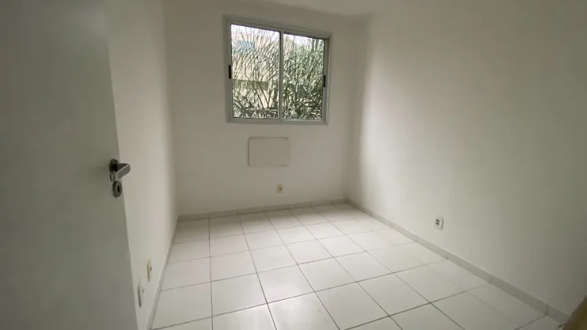 Apartamento de 2 quartos em condomínio com piscina — photo 12