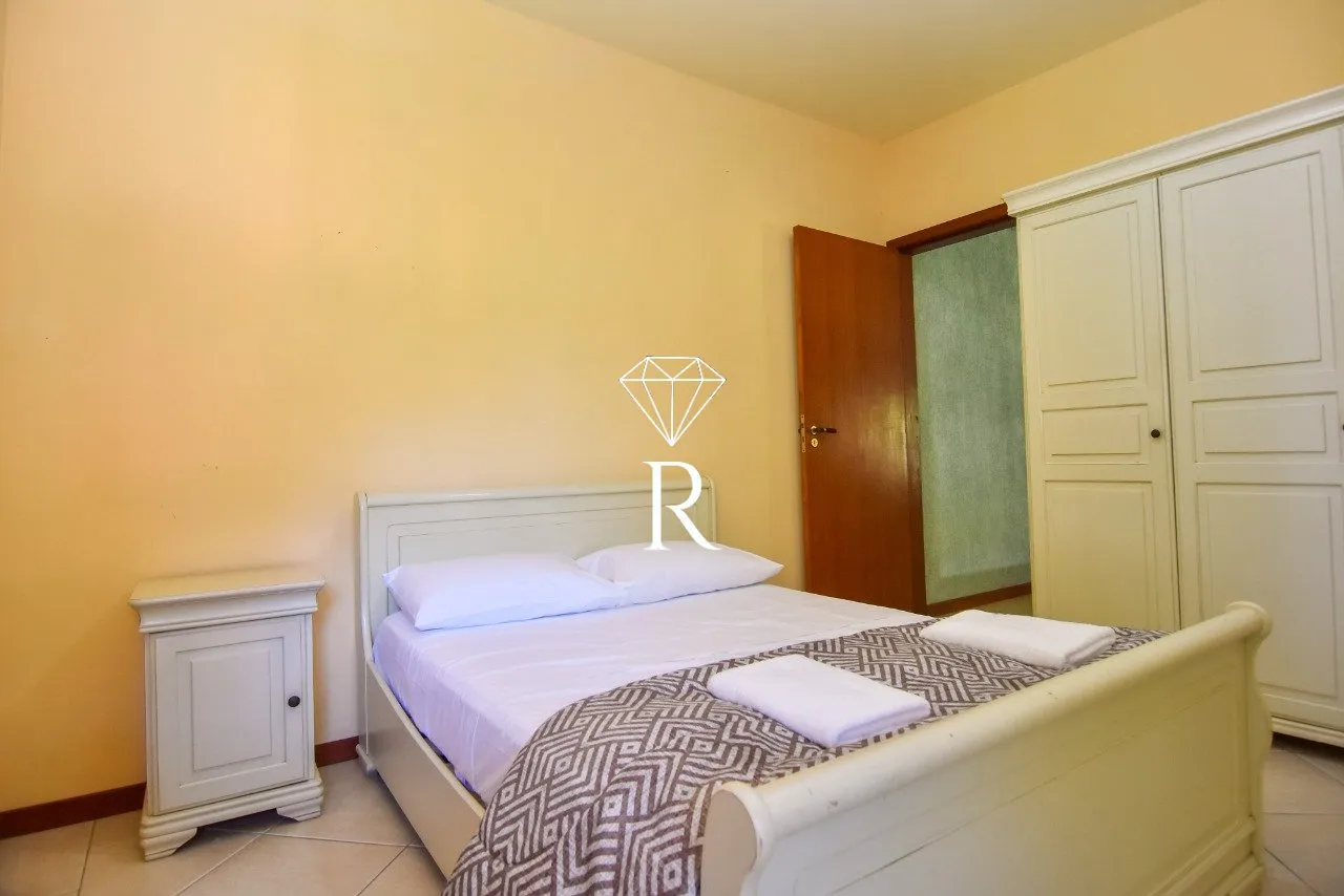 Casa tipo sítio con 4 dormitorios y 6 plazas de aparcamiento — photo 60
