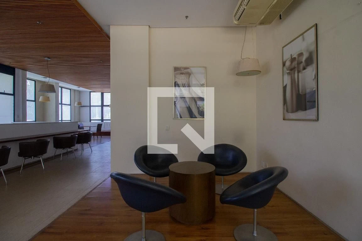 Washing machine in a 2-bedroom apartment, 70 m² — photo 75