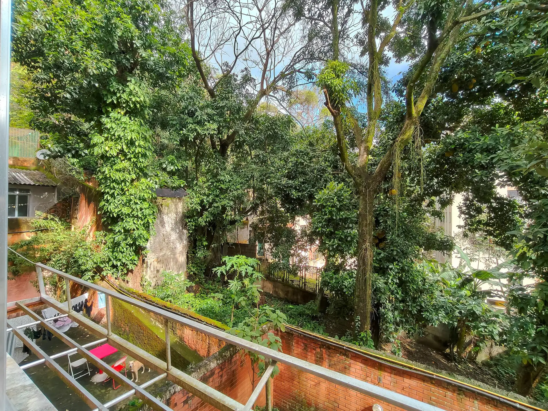2-bedroom apartment with 2 bathrooms and mountain views — photo 3