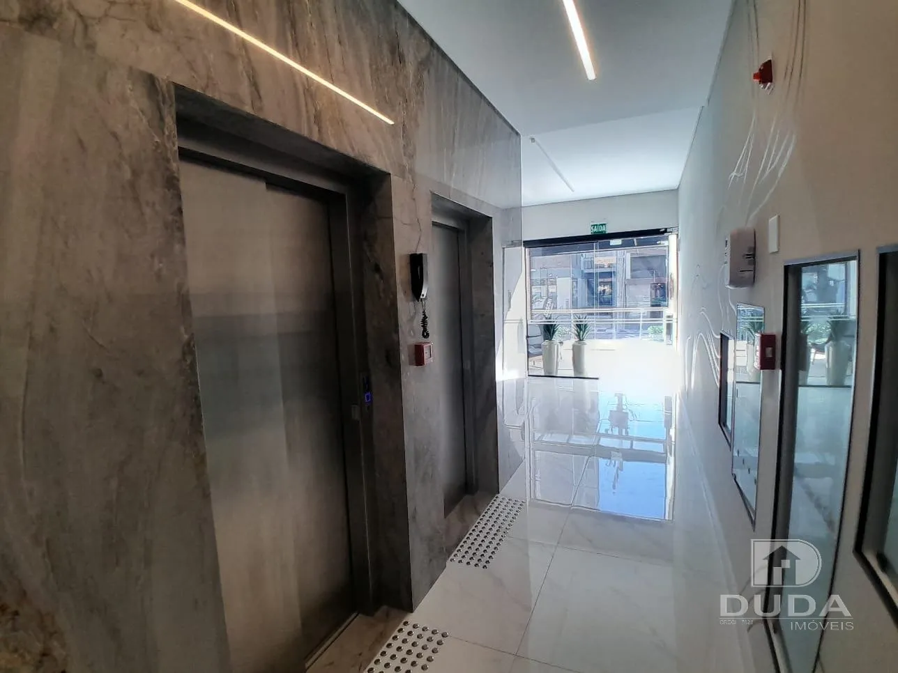 2-bedroom apartment with a water view in Florianópolis — photo 17