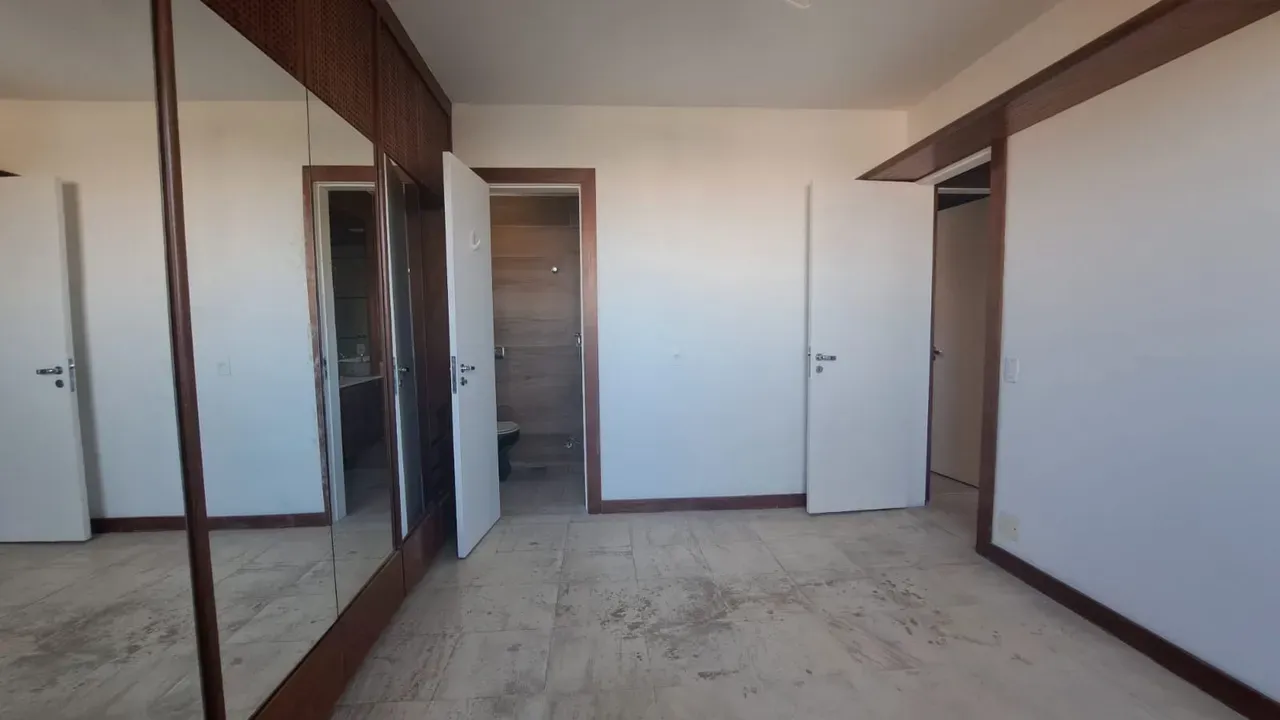 177 m² duplex with 2 bedrooms, 3 bathrooms — photo 24