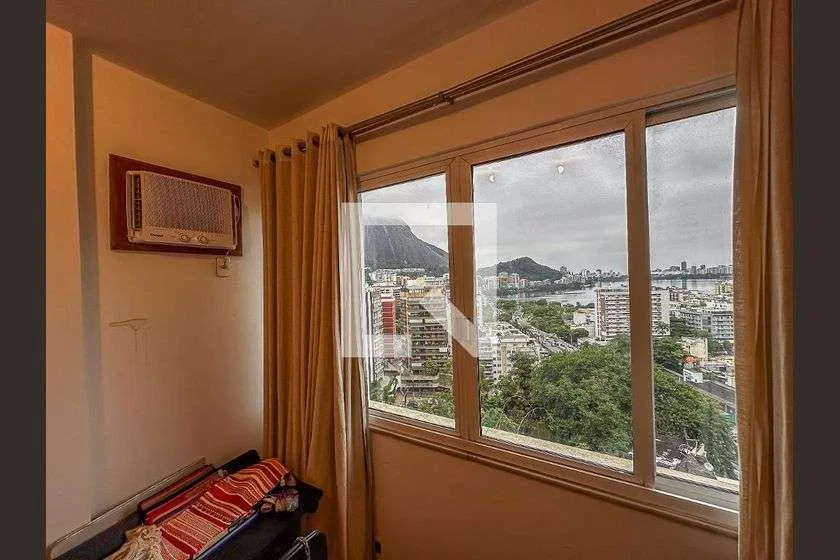 57 m² apartment with 2 bedrooms and a balcony — photo 21