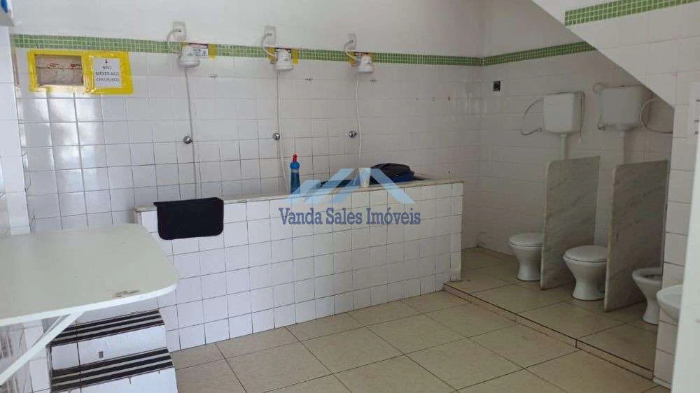Casa de 4 quartos com 540 m² e varanda — photo 25
