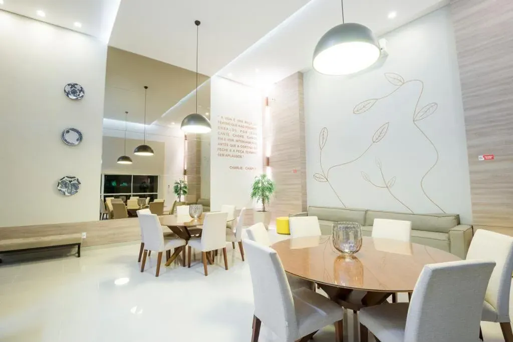 Floor-to-ceiling windows in a 3-bedroom apartment, 82 m² — photo 14
